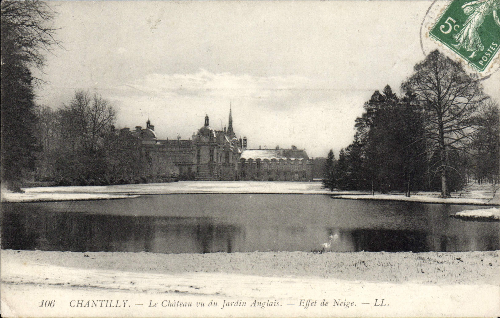 CPA Chantilly Le Chateau vu du Jardin anglais Effet de neige 