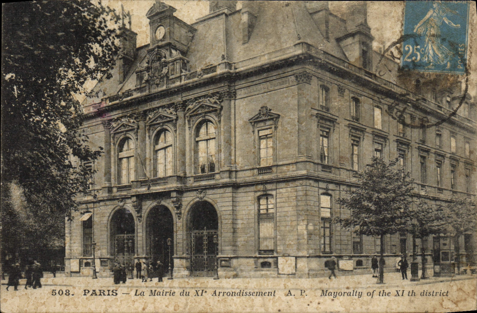 VINTAGE POSTCARD Paris the Town hall of the 11th District