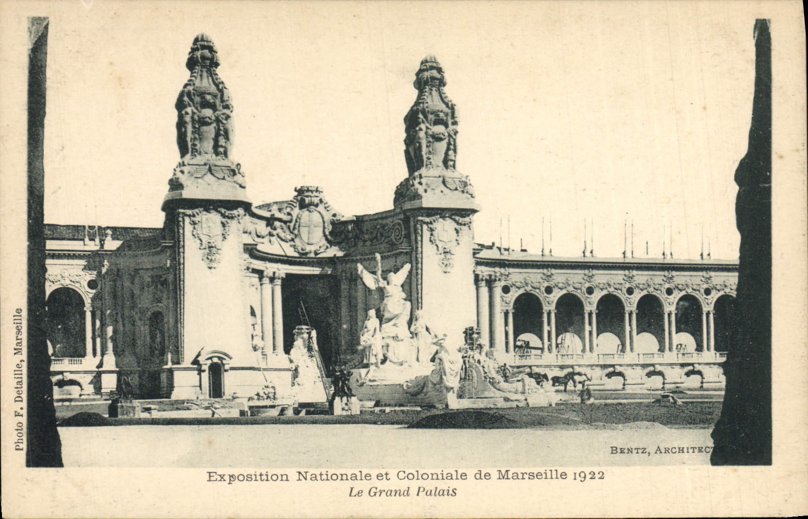 CPA Marseille Exposition Nationale Coloniale de 1922 Le grand palais