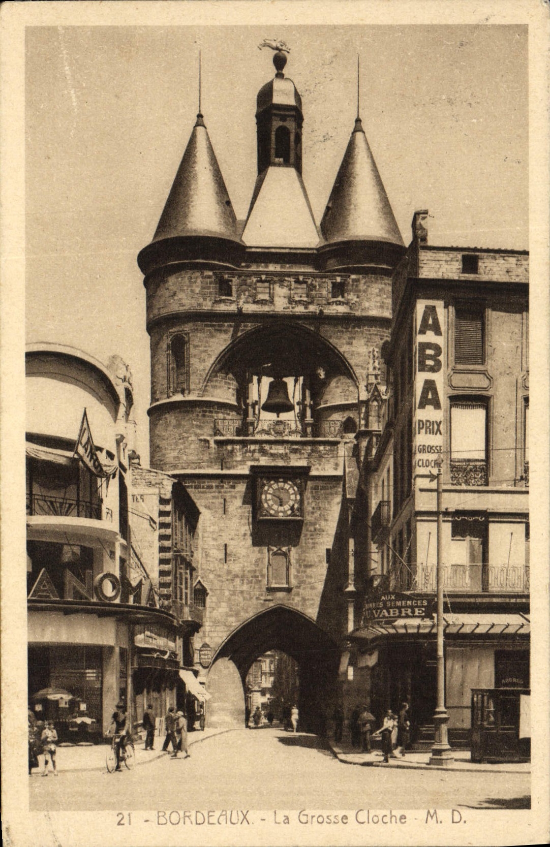 CPA Bordeaux La Porte Du Palais