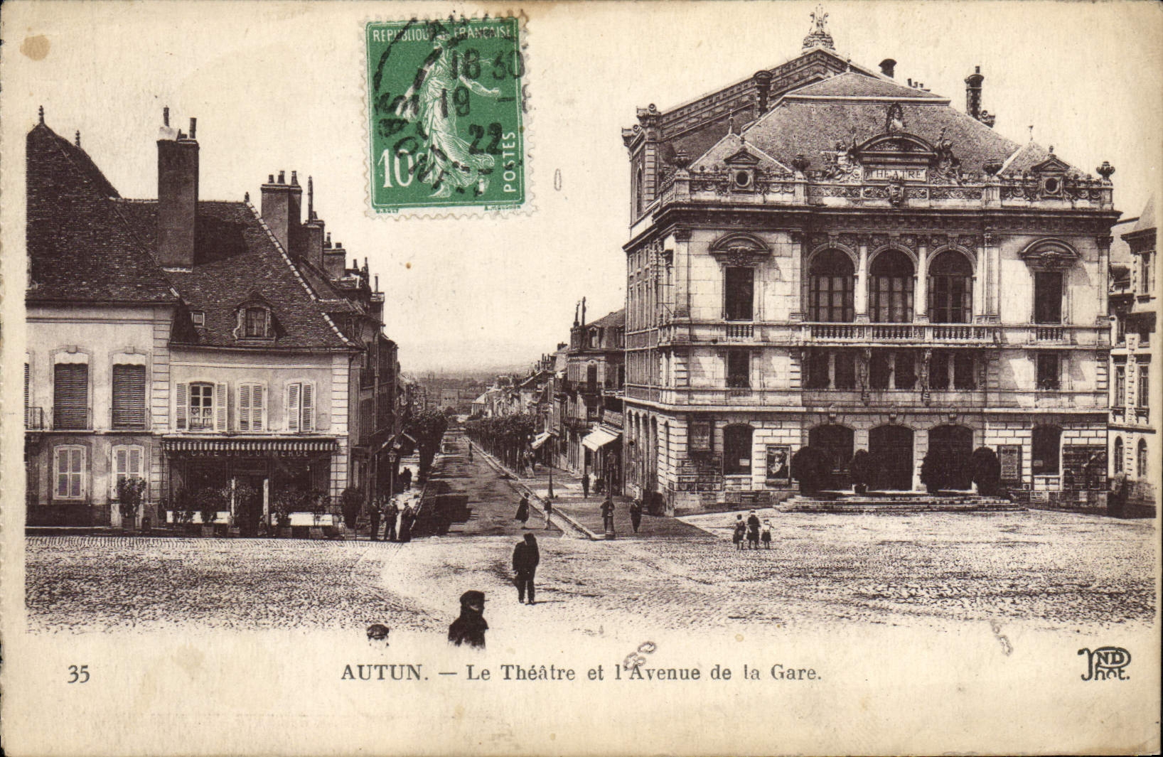 CPA Autun Le Theatre et L'Avenue de la Gare