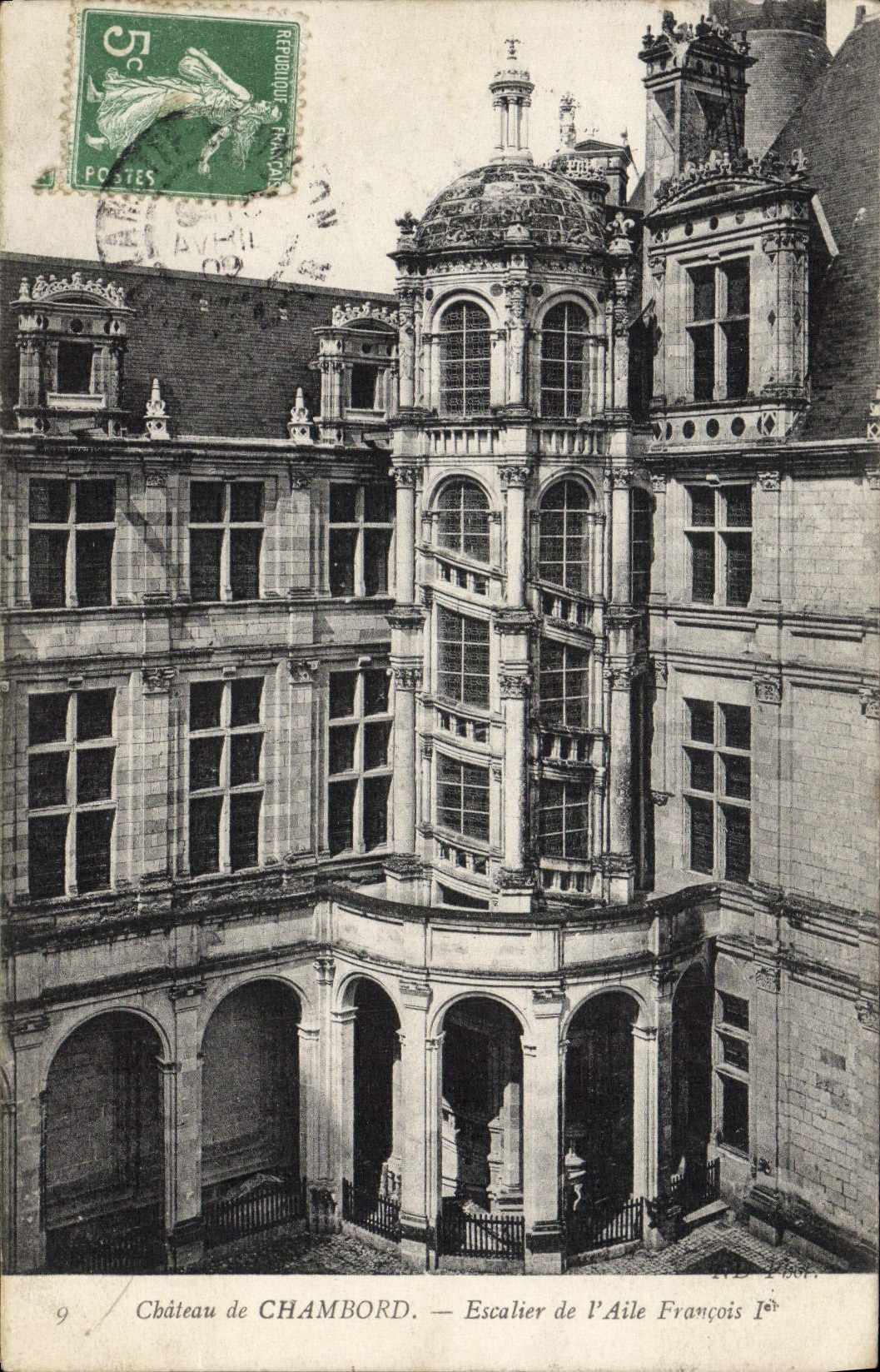 CPA Chateau de Chambord Escalier de l'Aile Francois 1er