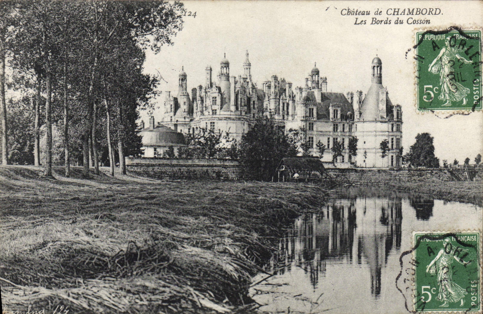 VINTAGE POSTCARD Castle of Chambord Edges of Cosson