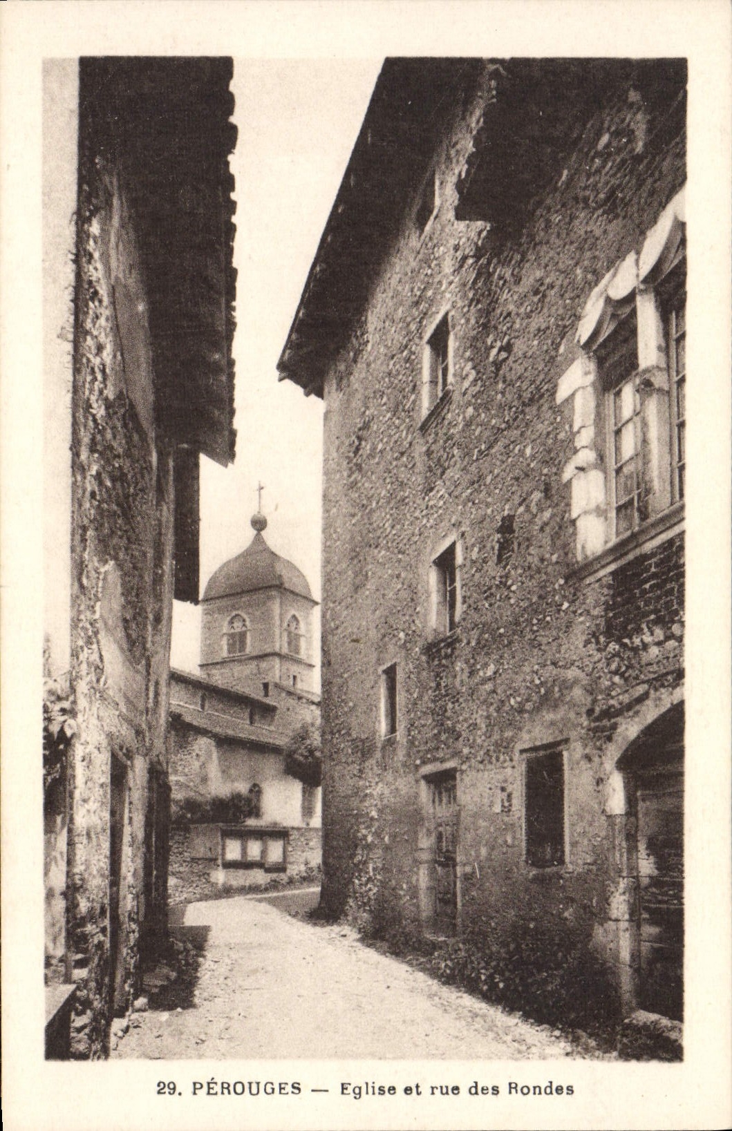 CPA Perouges Eglise et rue des Rondes
