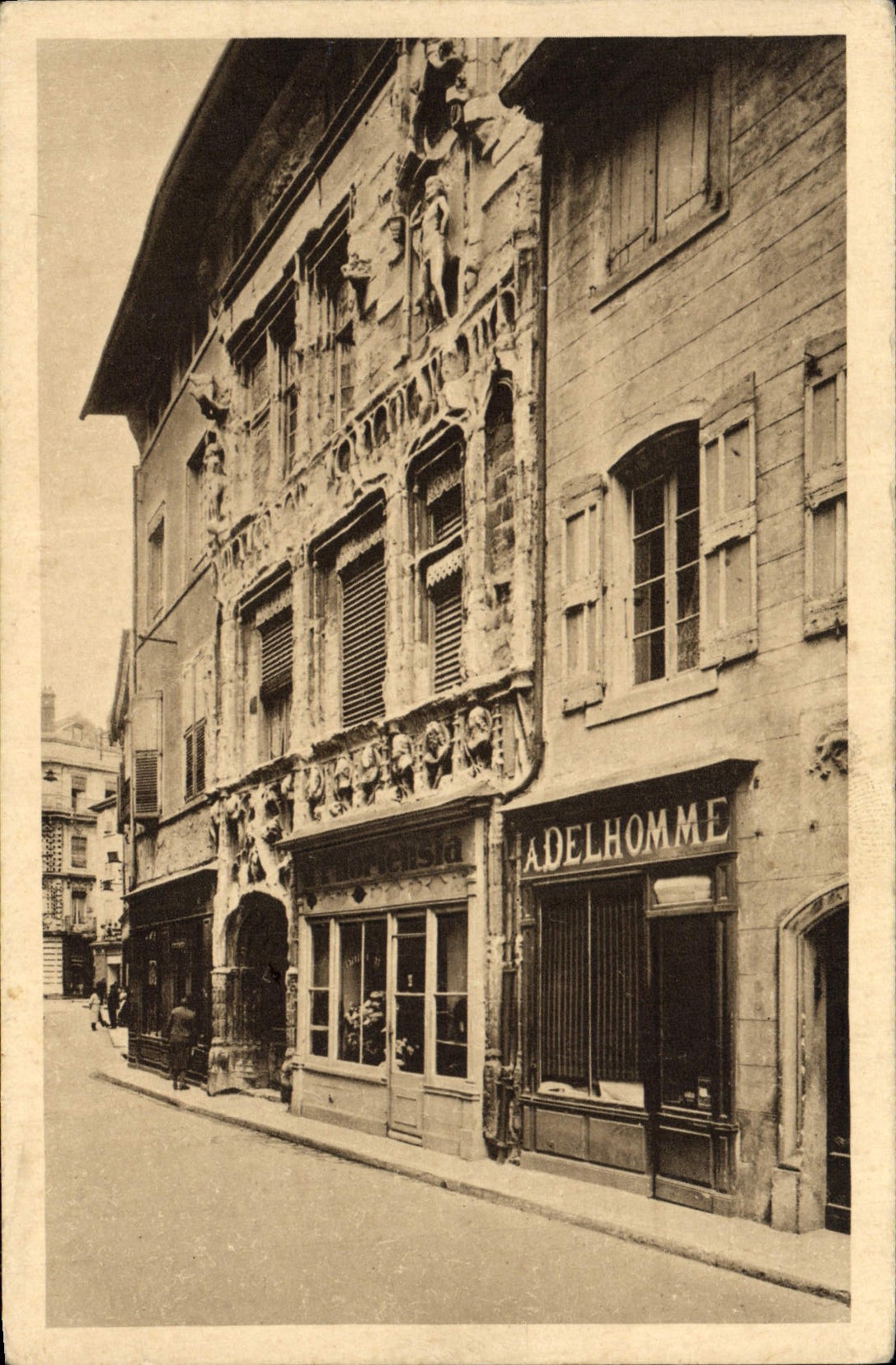 Valencia de la POSTAL de la VENDIMIA en la casa de Rhone de las cabezas del estilo Renacimiento