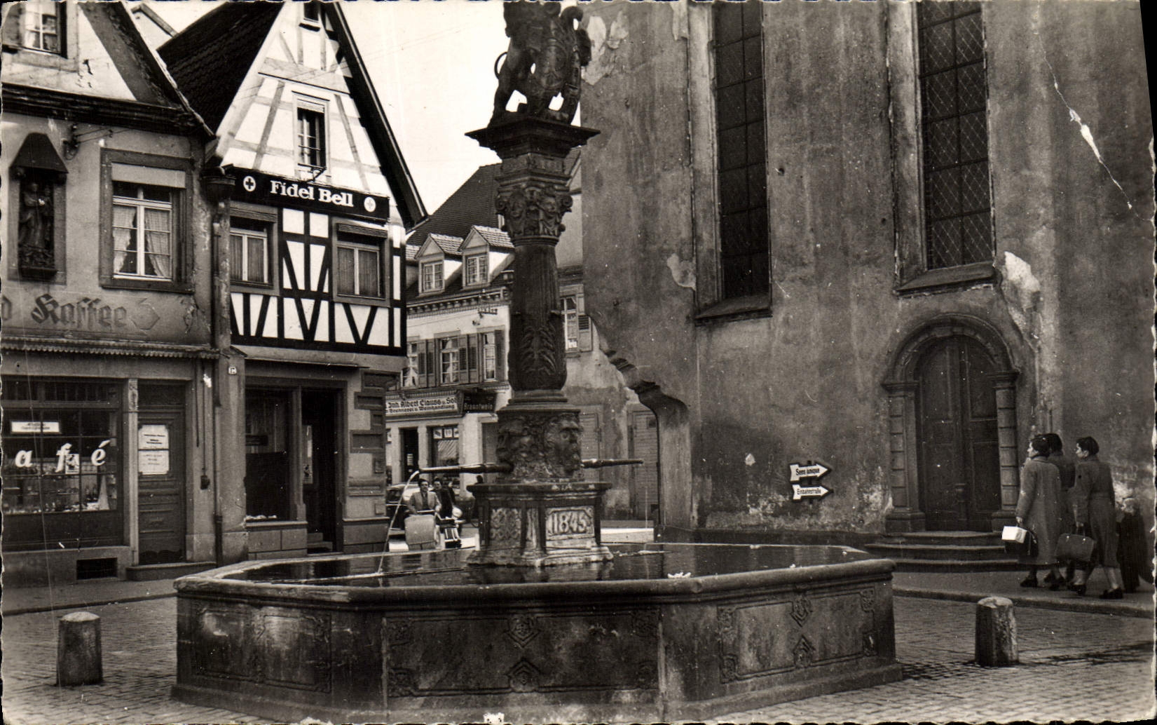 MODERN CARD Offenbourg Places market at Poisson