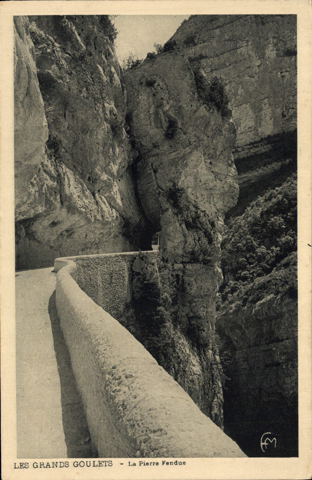 CPA Les Grands Goulets La Pierre Fondue