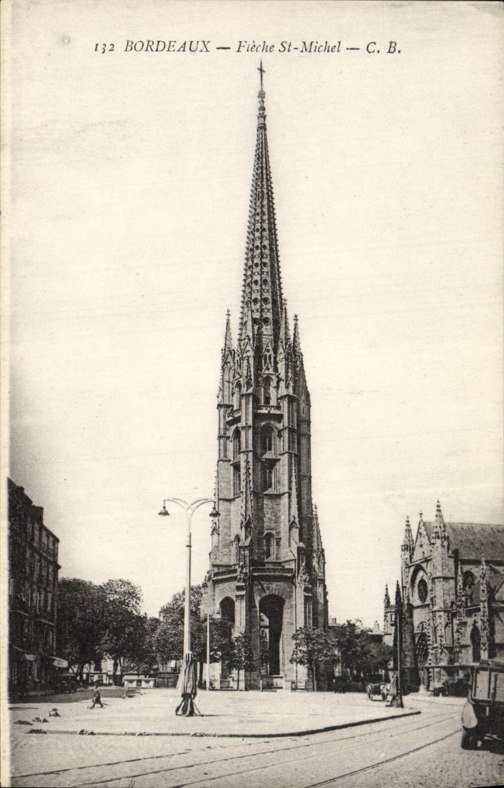 VINTAGE POSTCARD Bordeaux Fieche Saint Michel