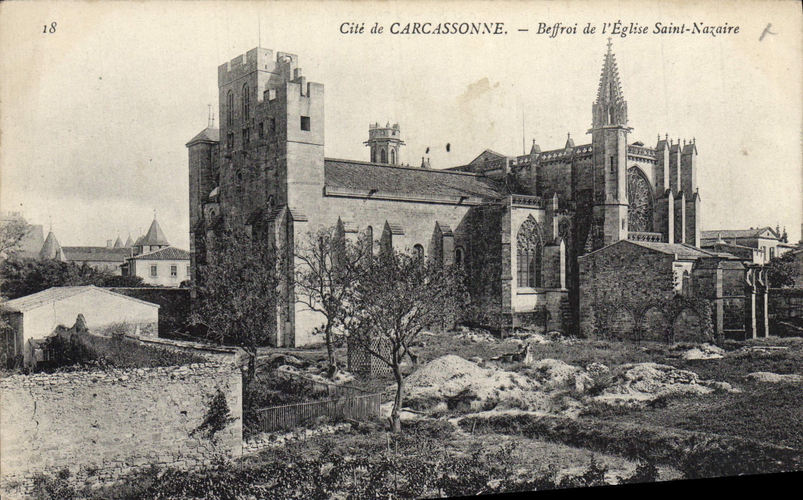 Saint Nazaire de Carcasona Belfry De I' Eglise de la POSTAL de la VENDIMIA