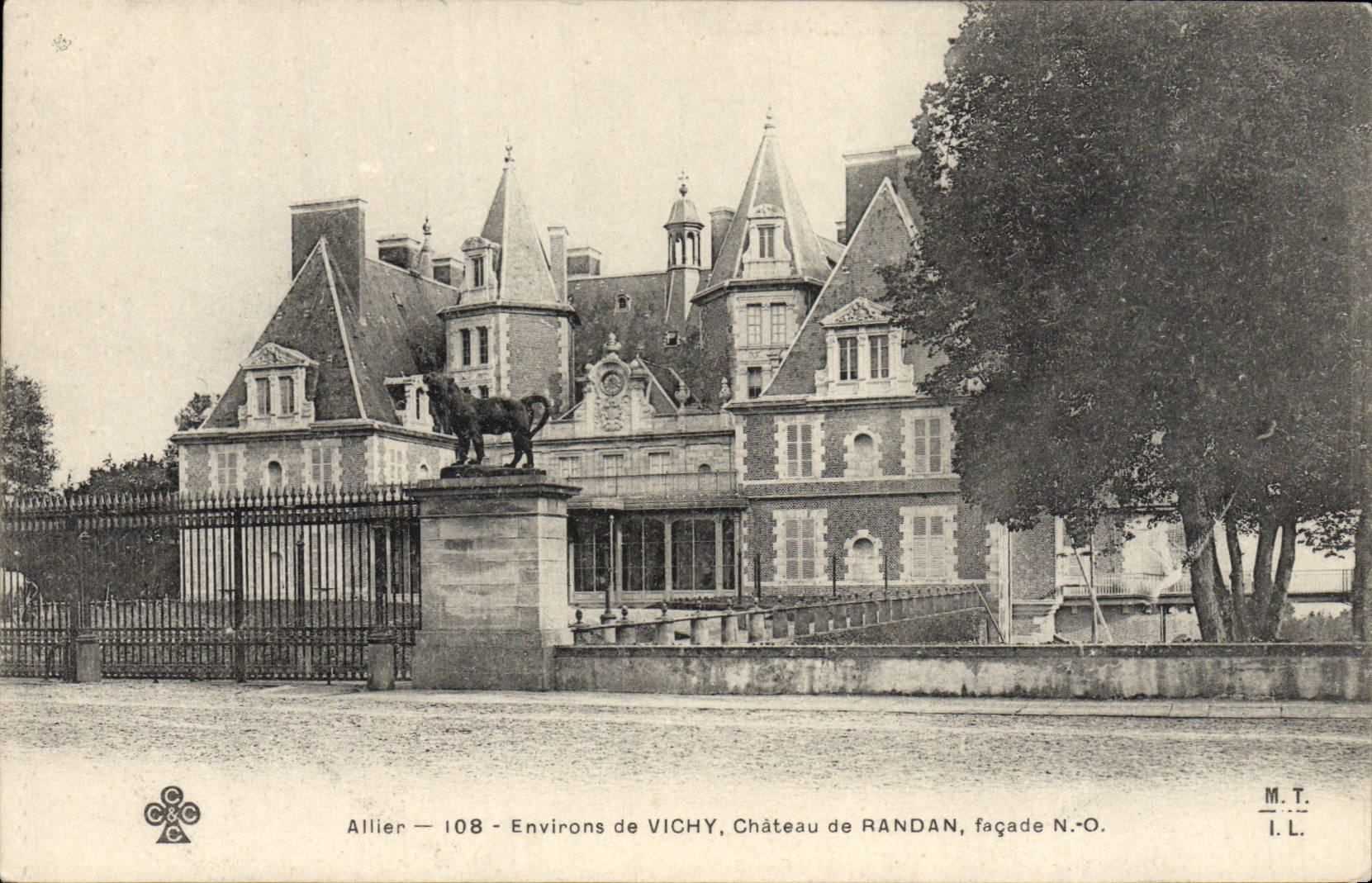 CPA Allier Environs De Vichy Chateau De Randan