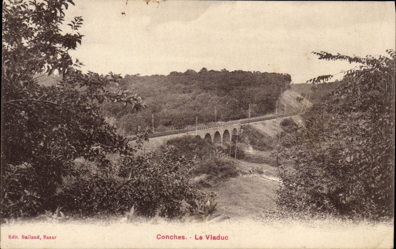 VINTAGE POSTCARD Conches the Viaduct