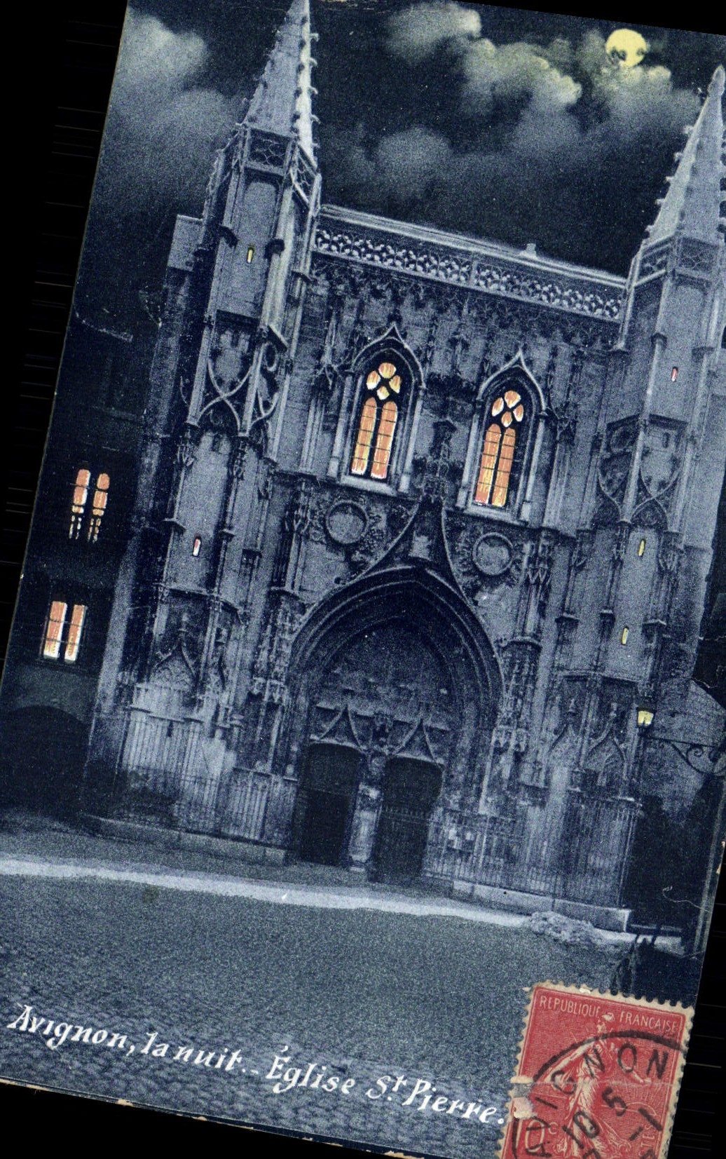 POSTAL Avignon de la VENDIMIA el St Pedro de la iglesia de la noche