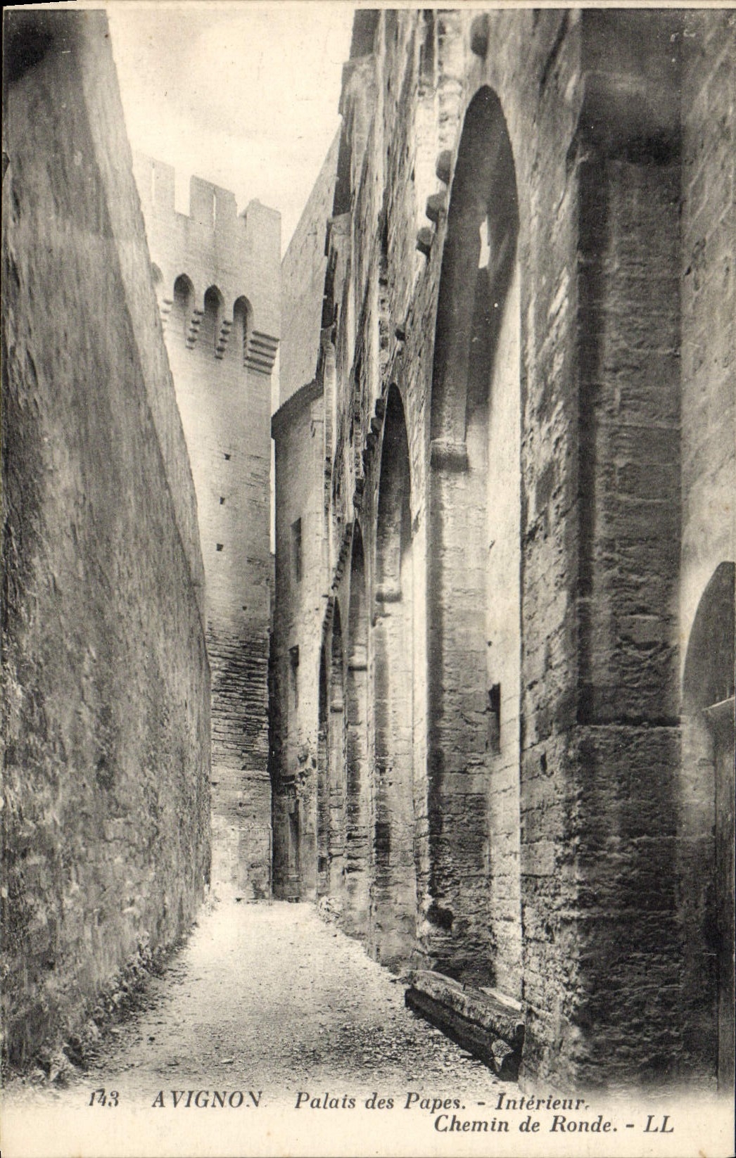 Paladar interior de Avignon de la POSTAL de la VENDIMIA de la manera cubierta de los papas