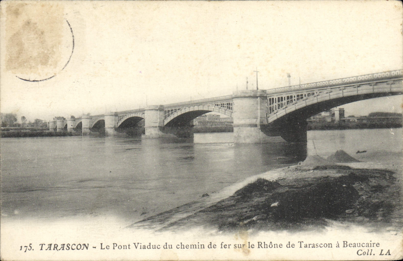 CPA Tarascon Le Pont viaduc du chemin de fer sur le RHone de Tarascon a Beaucaire