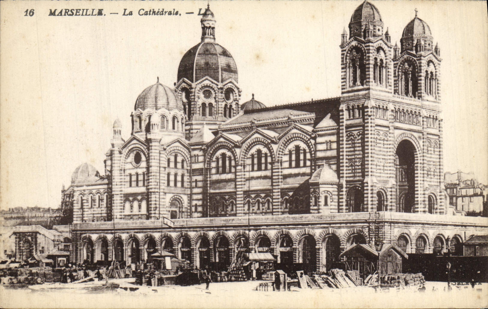CPA Marseille La Cathedrale