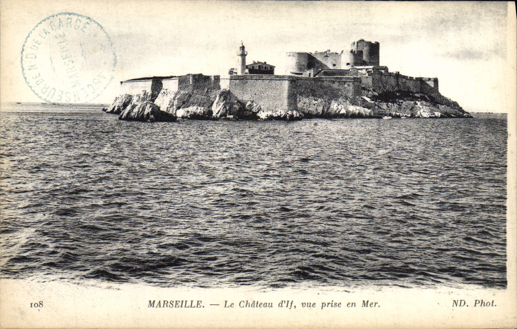 CPA Marseille La Chateau d'If Vue Prise en mer