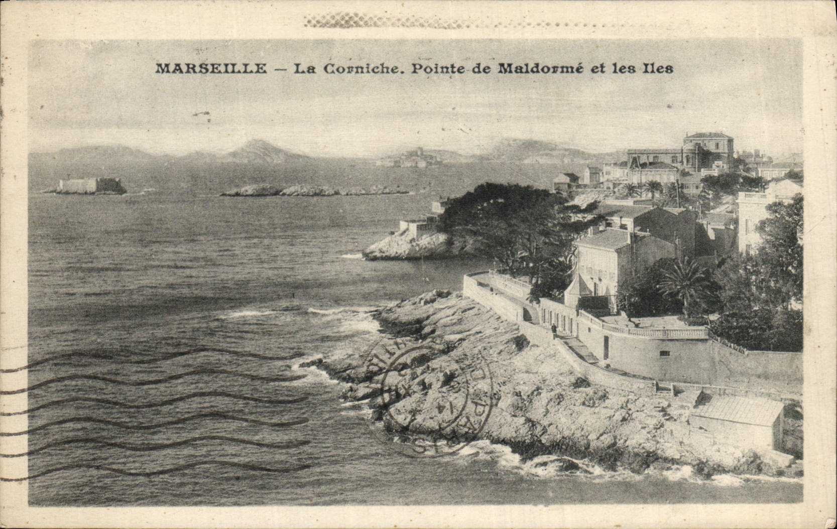 CPA Marseille La Corniche Pointe de Maldorme et les lles 