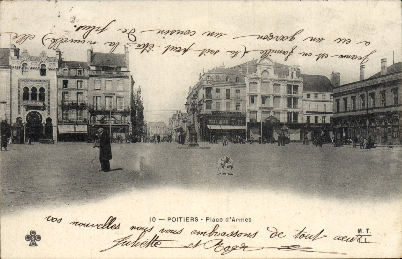CPA Poitiers Place d'Armes 
