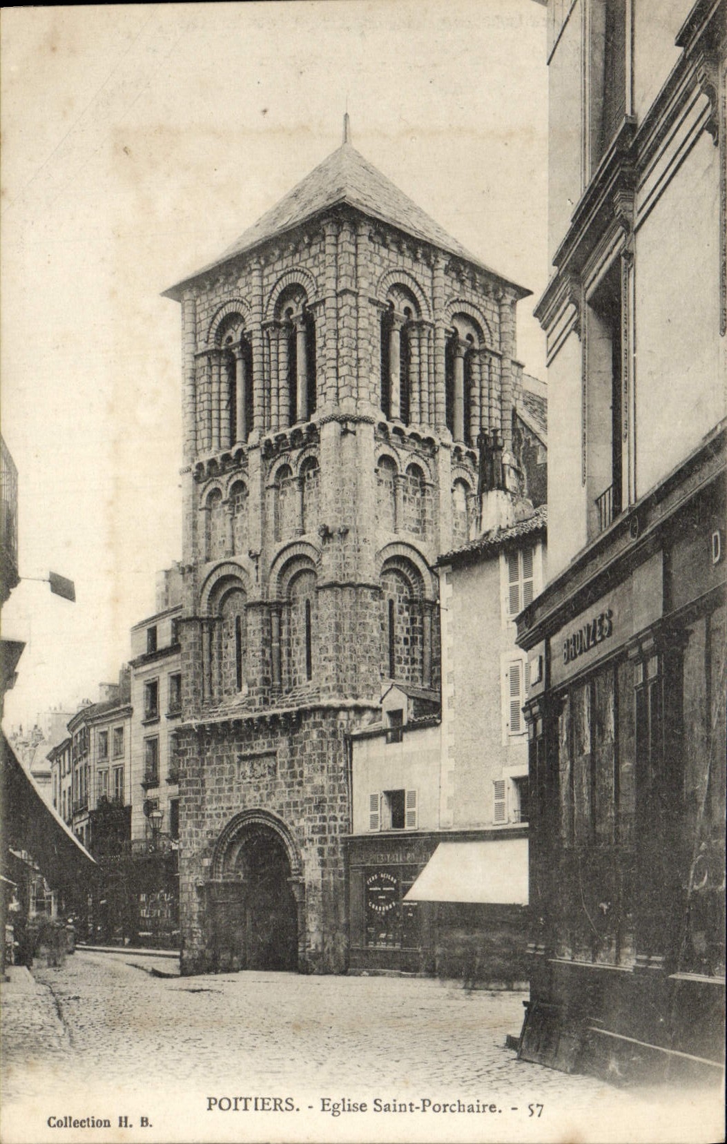 CPA Poitiers Eglise Saint Porchaire 
