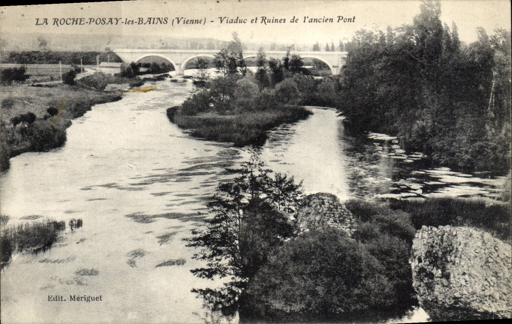 CPA La Roche Posay les Bains Viaduc et Ruines de l'ancien Pont