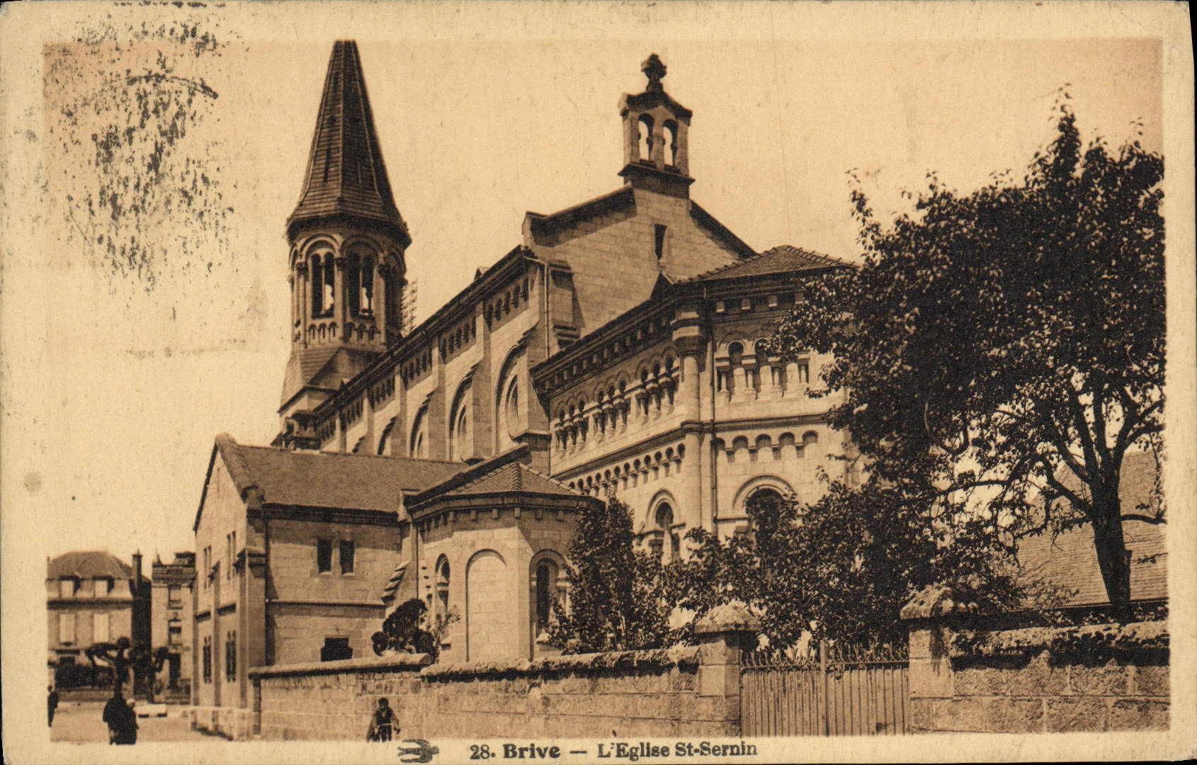 VINTAGE POSTCARD Brive the Church St Sernin