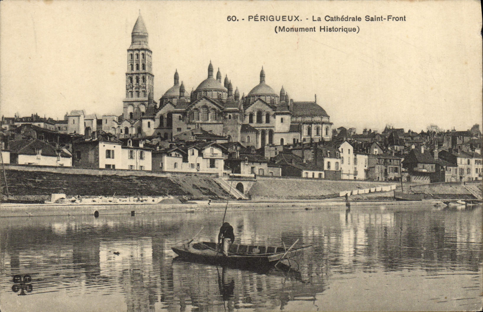 CPA Perigueux La Cathedrale Saint Front