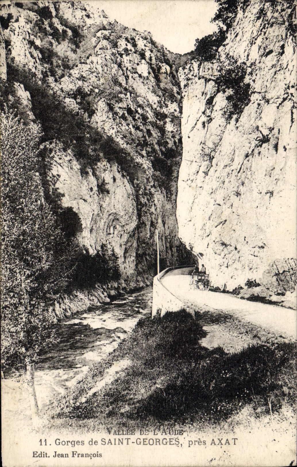 VINTAGE POSTCARD Falls of Georges Saint close Axat