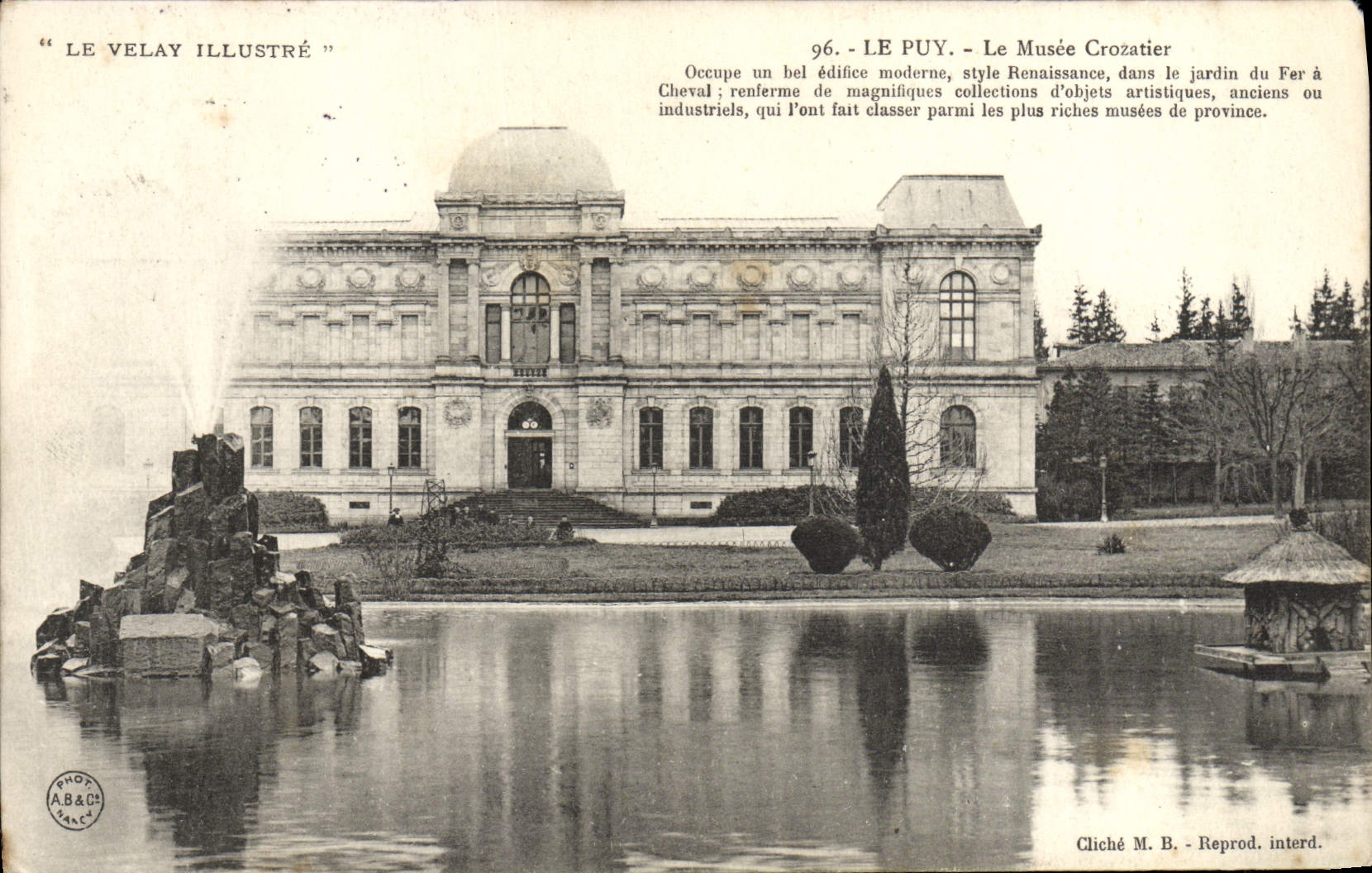 CPA Le Puy Le Musee Crozatier 