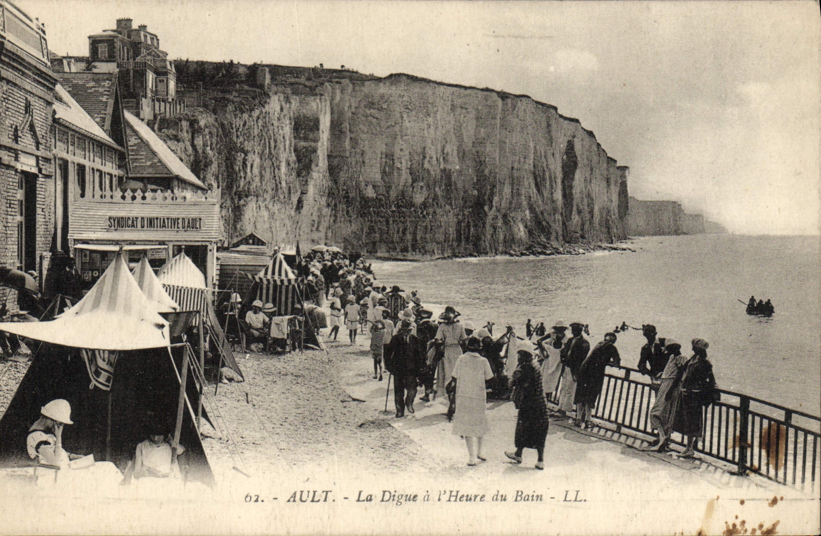 VINTAGE POSTCARD Ault the Dam per Hour of the Bath