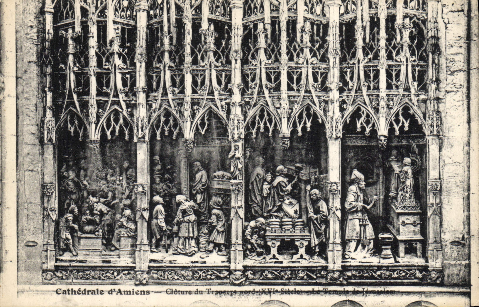 VINTAGE POSTCARD Cathedarle of Amiens Encloses Northern transept the temple