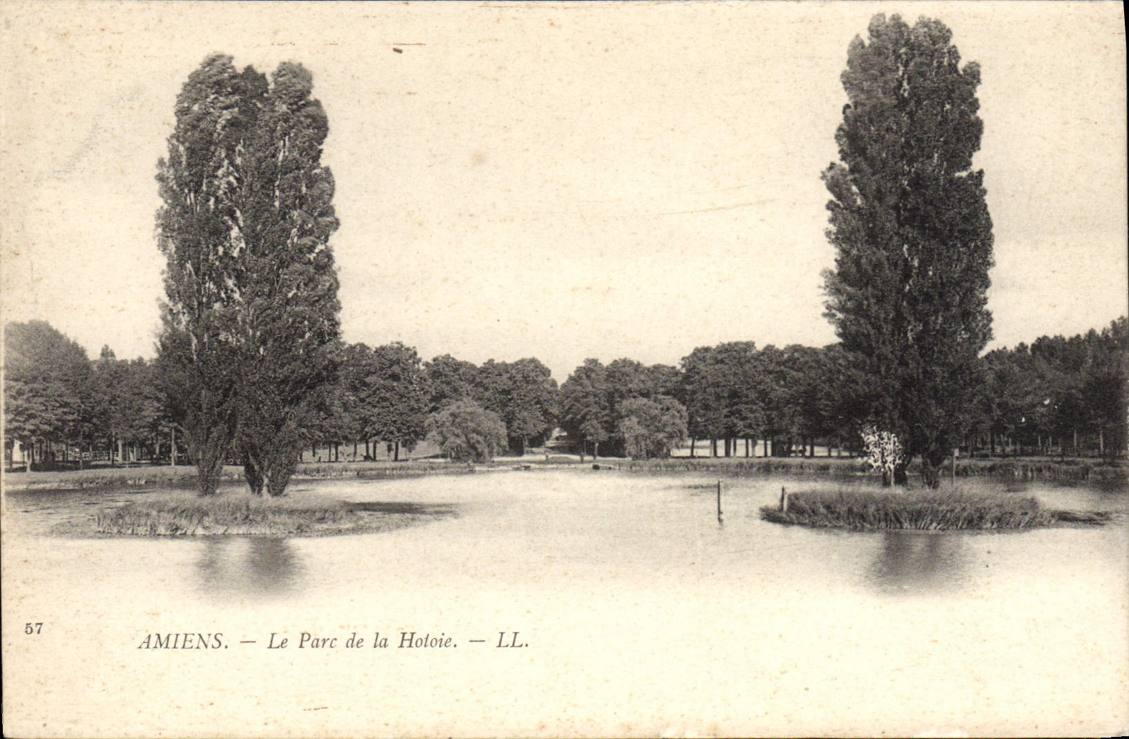 VINTAGE POSTCARD Amiens the Park of Hotoie