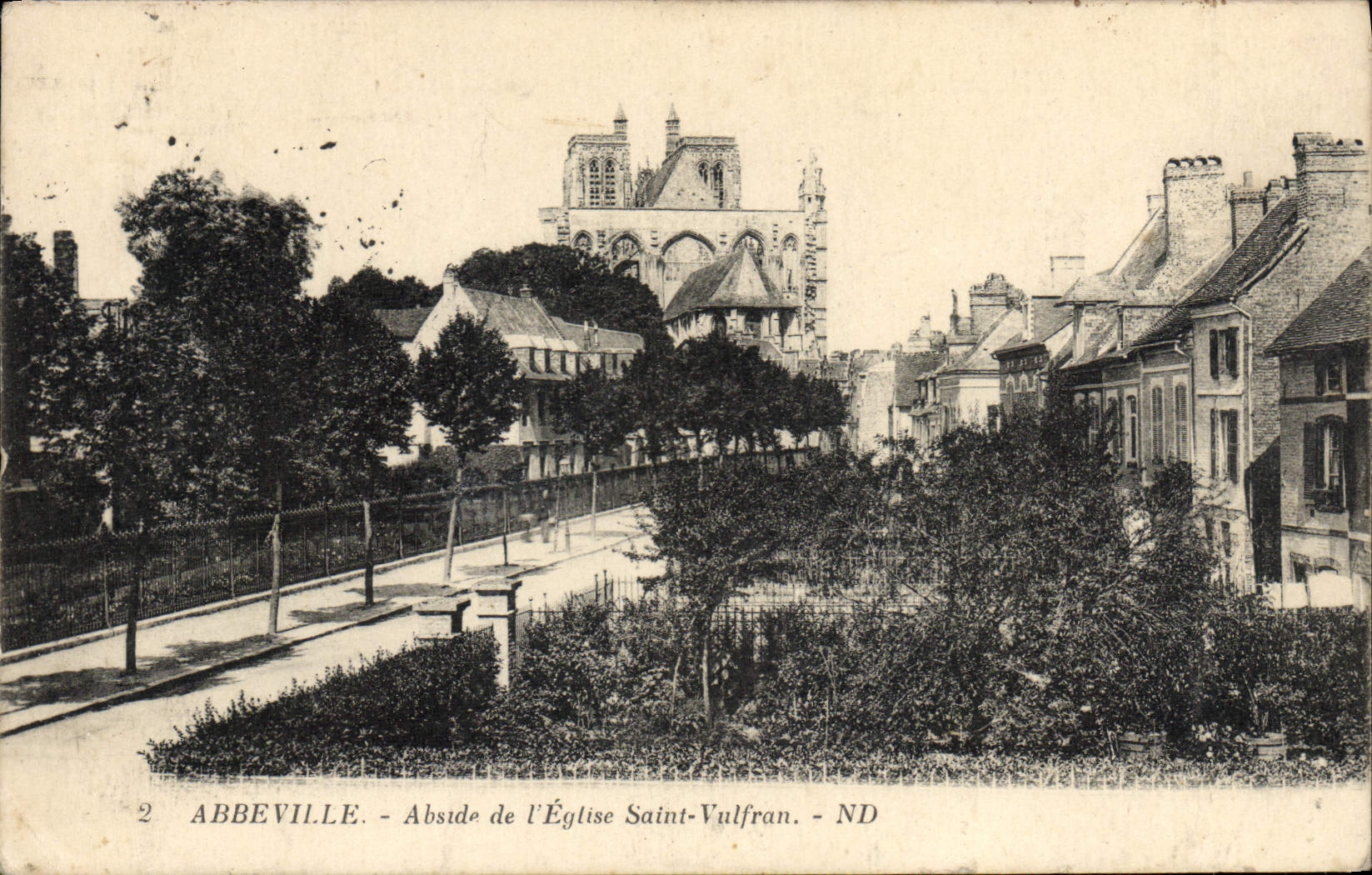 VINTAGE POSTCARD Abbeville Apse of the Church Vulfran Saint