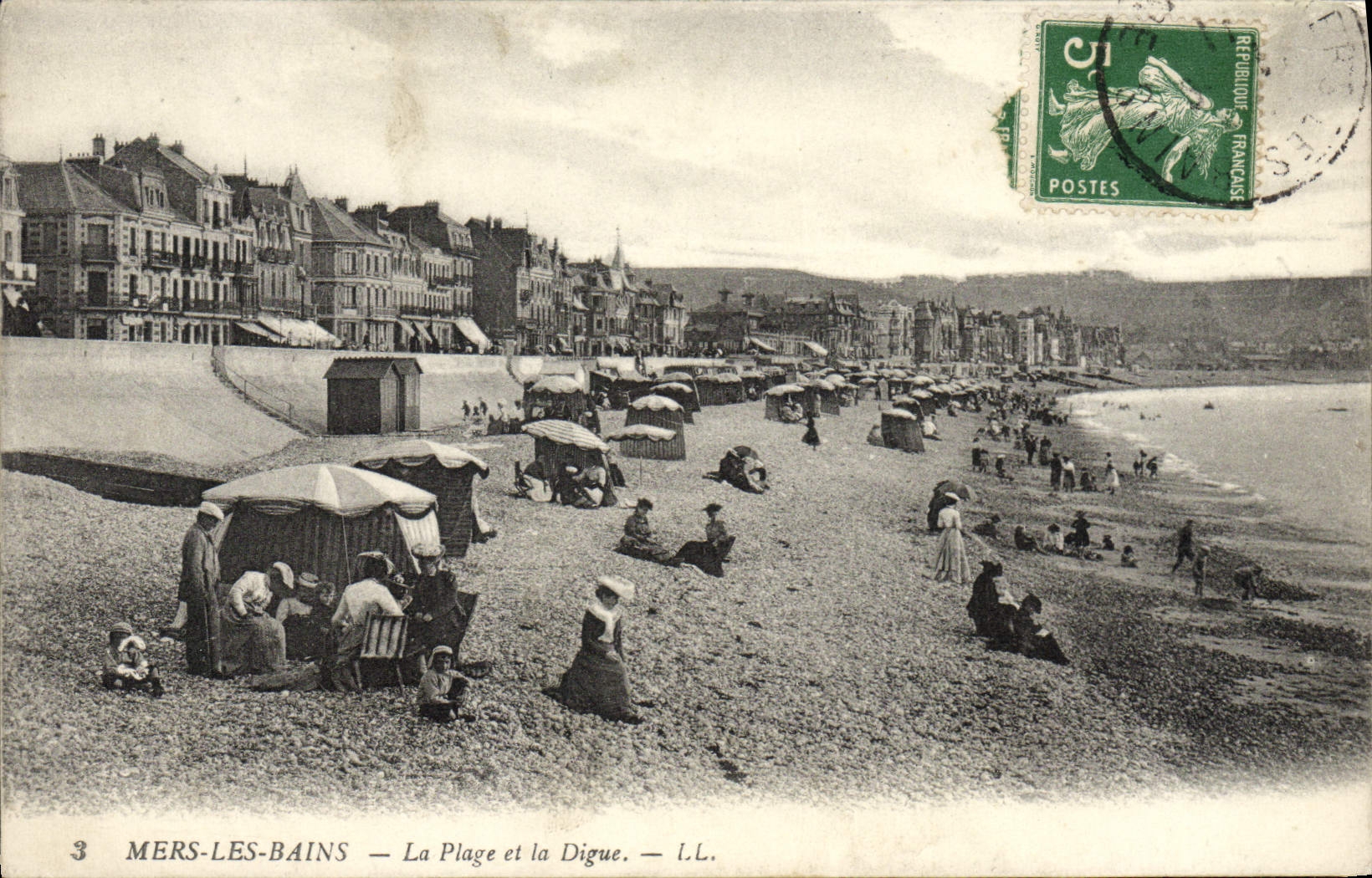VINTAGE POSTCARD Seas Les Bains the Beach and the Dam