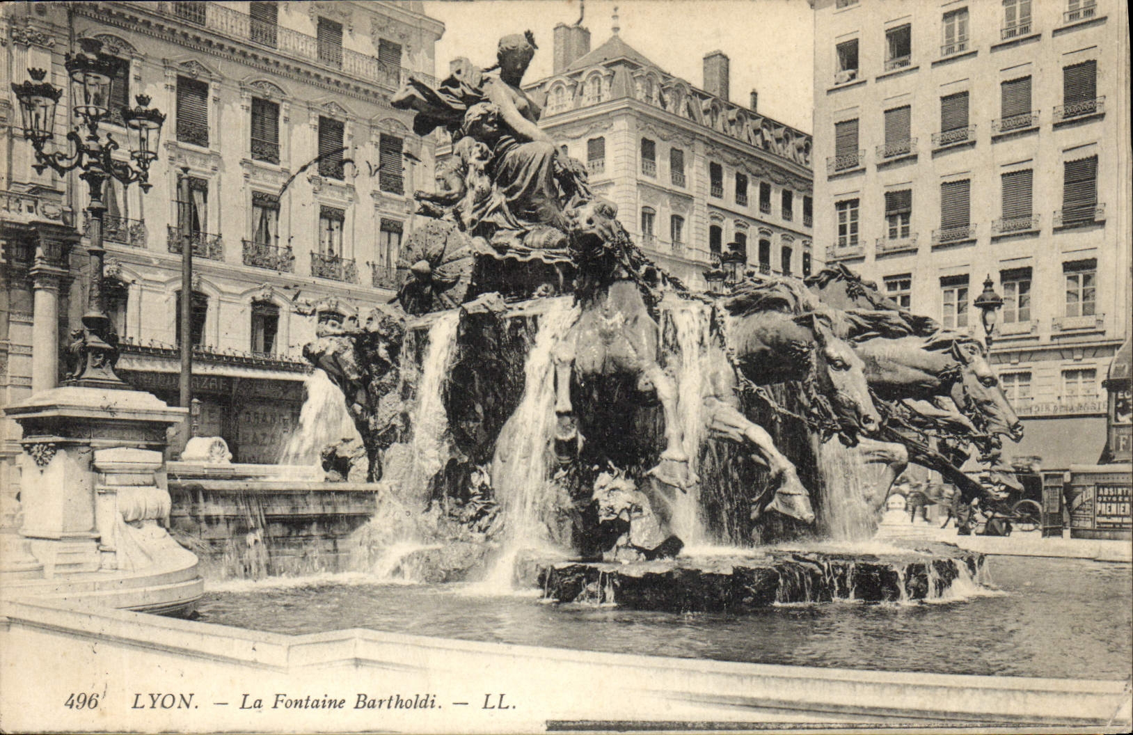 CPA Lyon La Fontaine Bartholdi Chevaux