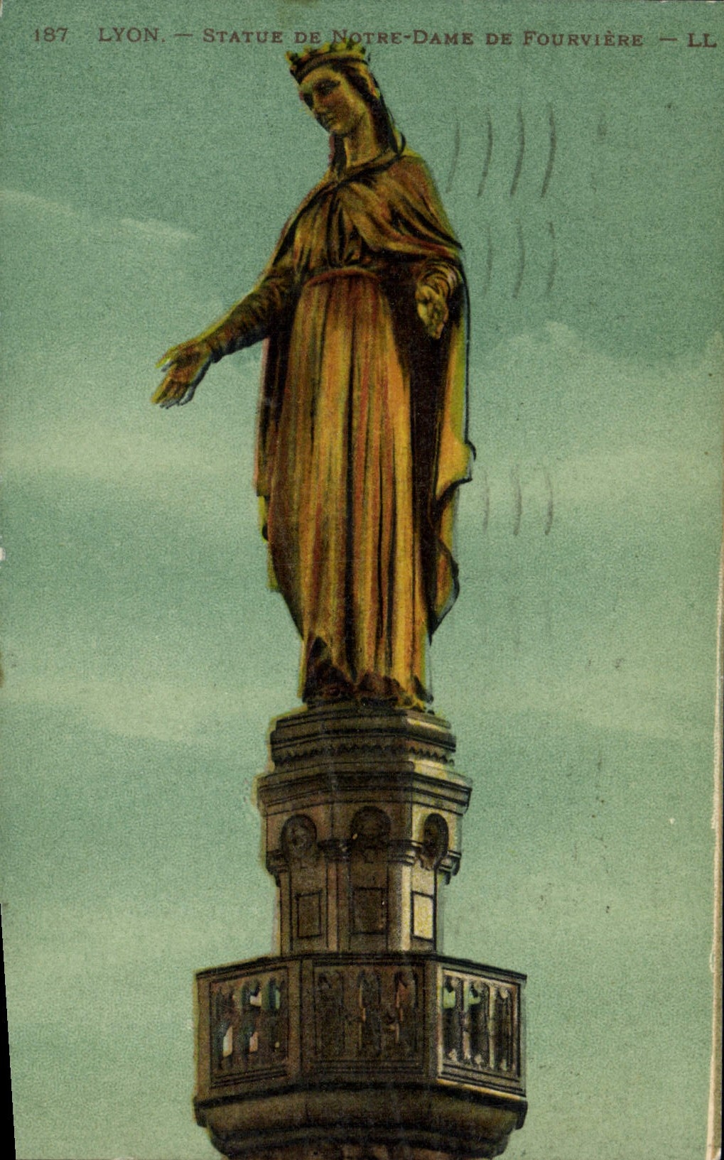 CPA Lyon Statue de Notre Dame de Fourviere