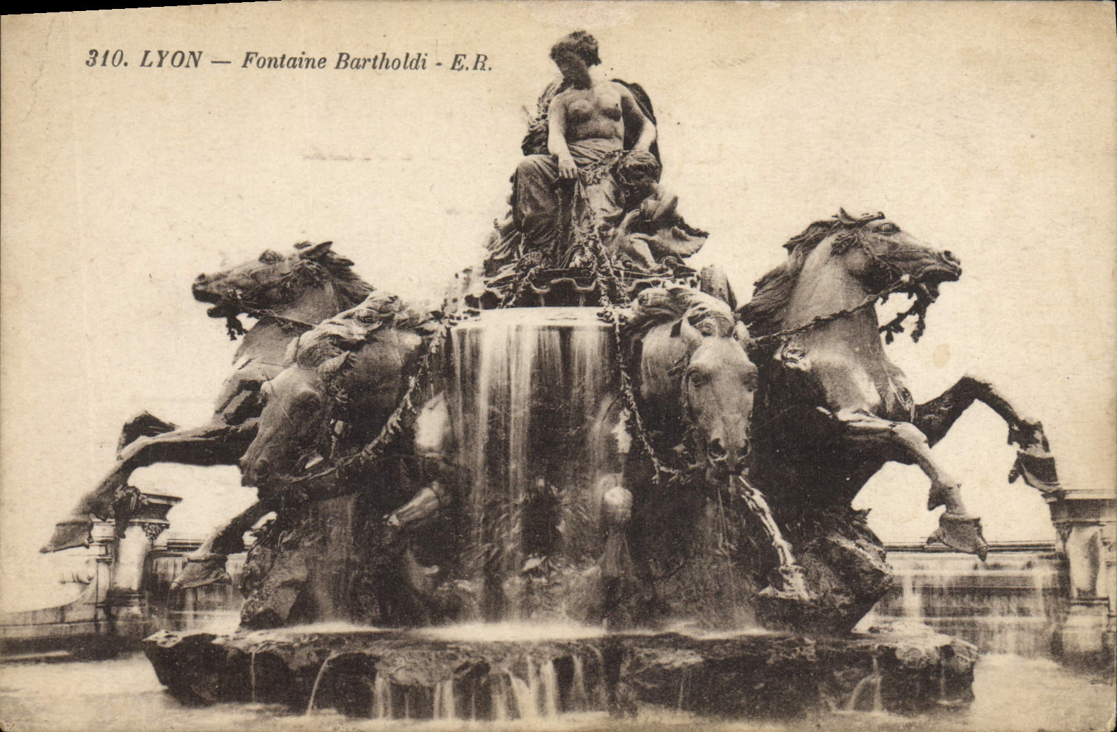 CPA Lyon Fontaine Bartholdi 
