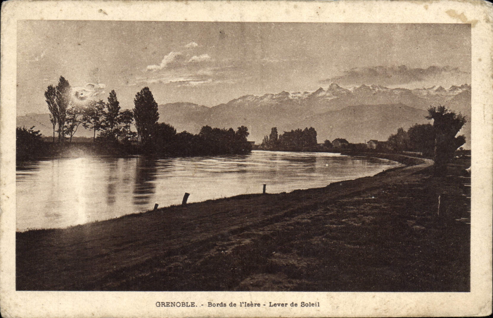 CPA Grenoble Bords de L'Isere Levar de Soleil