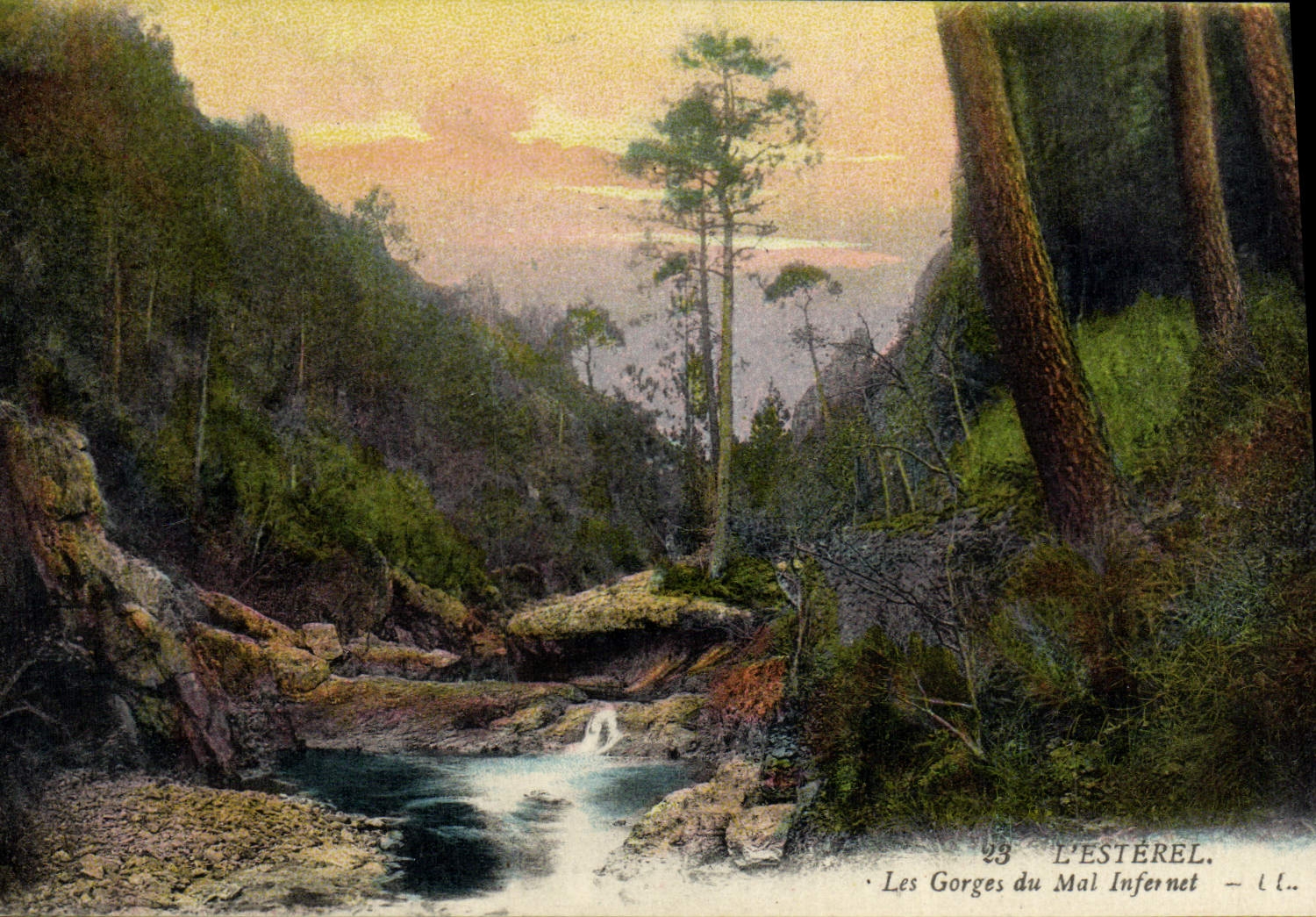 CPA L'Esterel Les Gorges du Mal Infernet