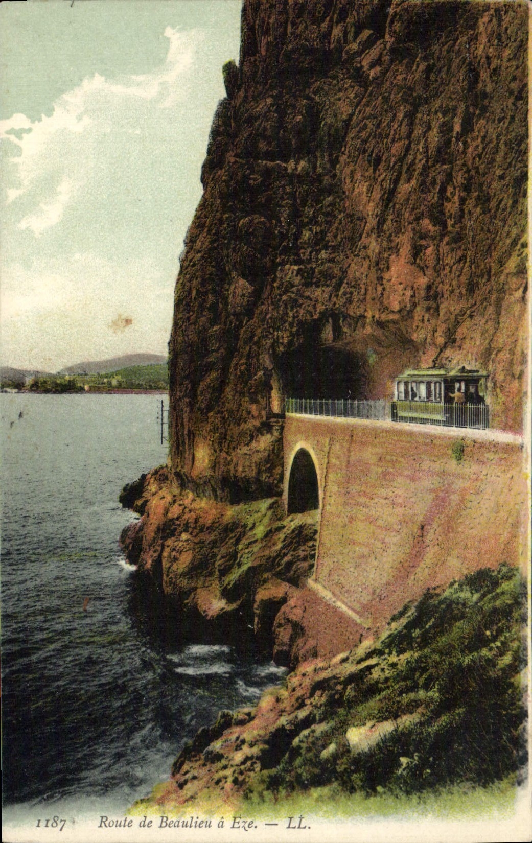 CPA Route de Beaulieu a Eze