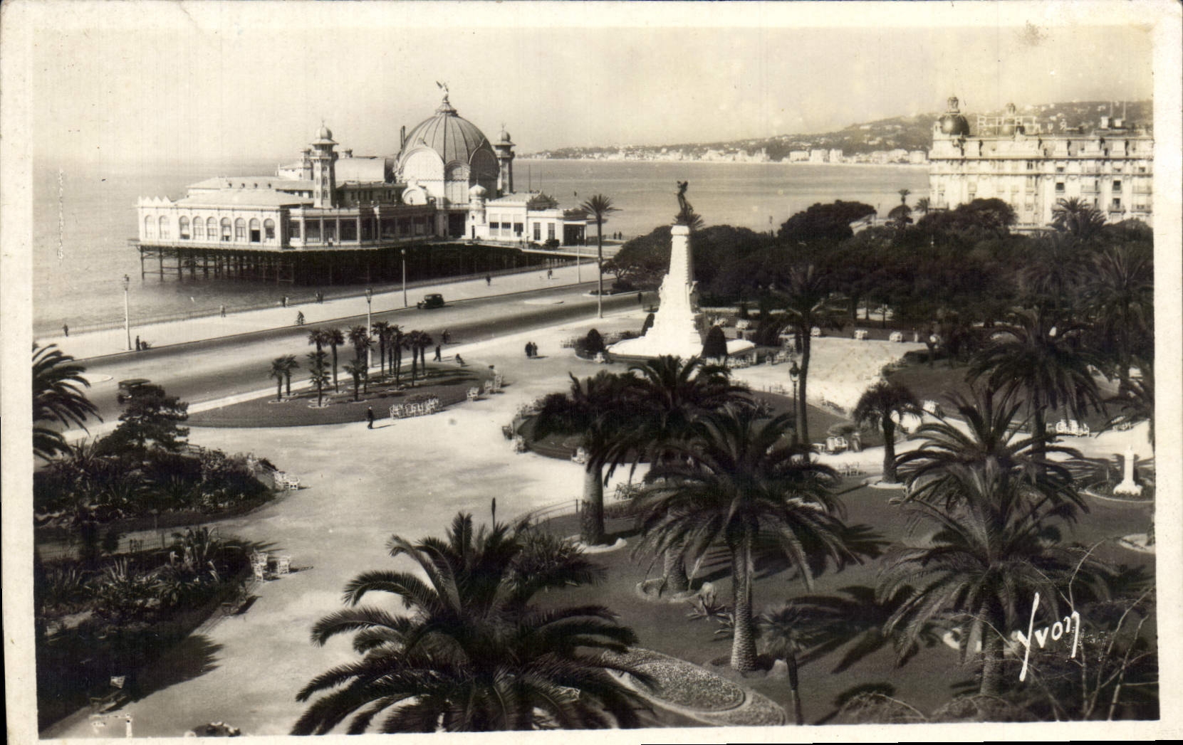 CPA Nice Jardins Albert 1er et le Palais de la Jetee