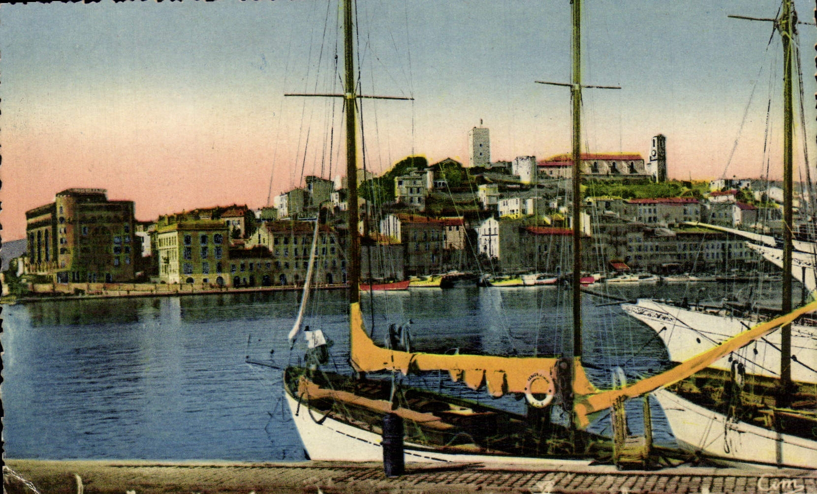 VINTAGE POSTCARD Cannes the Port and lee Mount Knight Boats