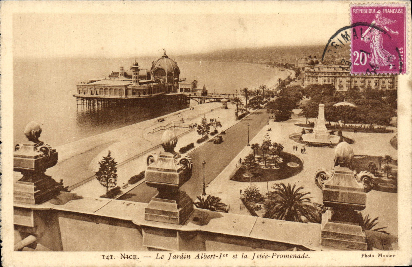 CPA Nice Le Jardin Albert 1er et la Jetee Promenade