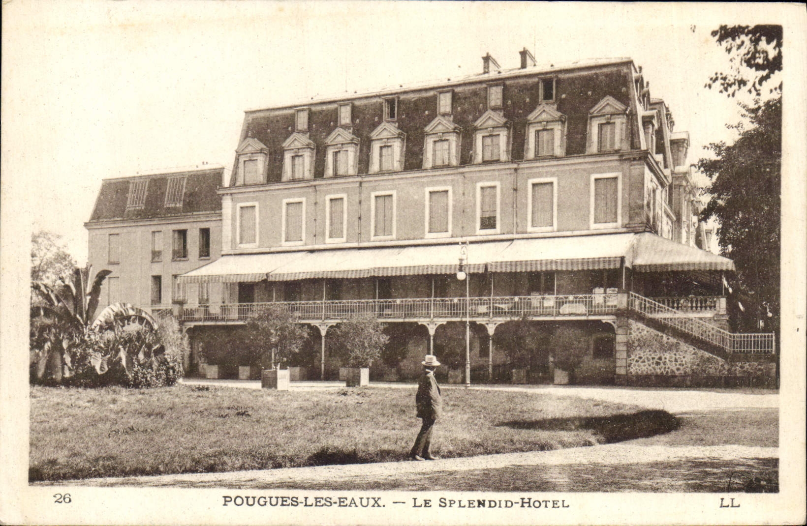 VINTAGE POSTCARD Pougues Water Splendid Hotel