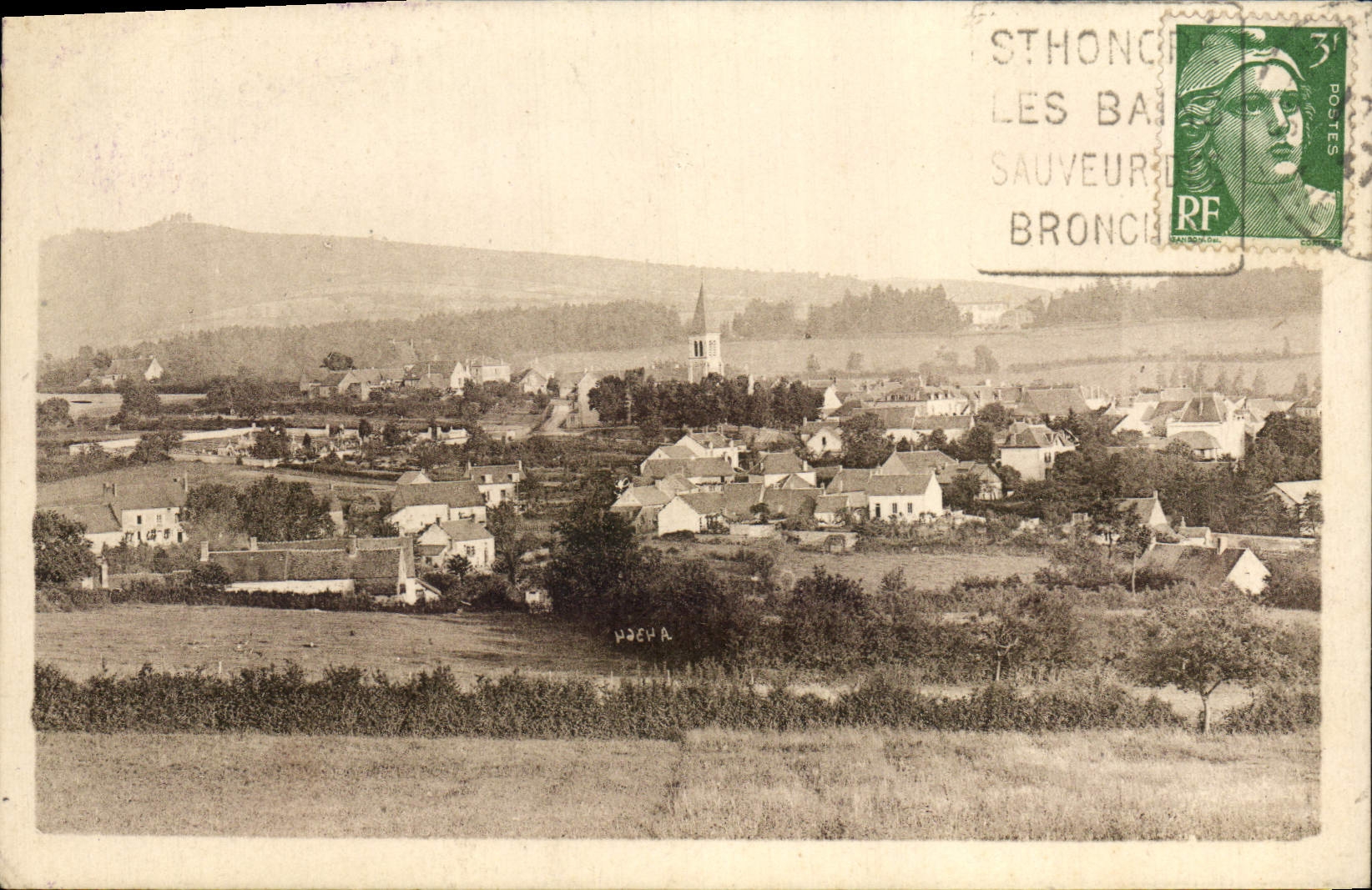 El St de la POSTAL de la VENDIMIA les Bains honra la ciudad y el viejo montana