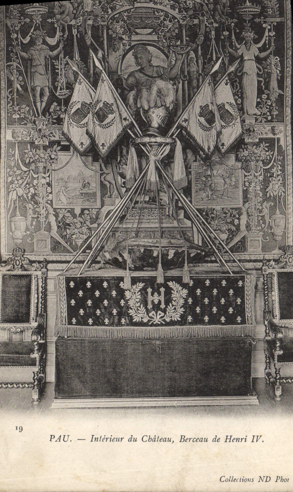 VINTAGE POSTCARD Interior Pau of the Castle Cradle of Henri IV