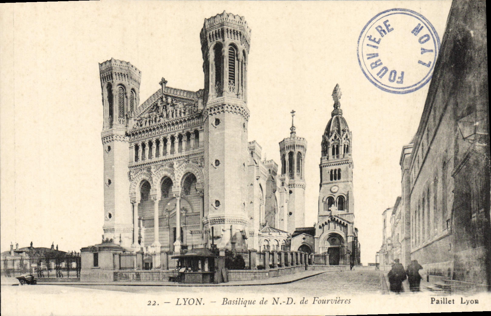 VINTAGE POSTCARD Lyon Basilica of Notre Dame de Fourvieres