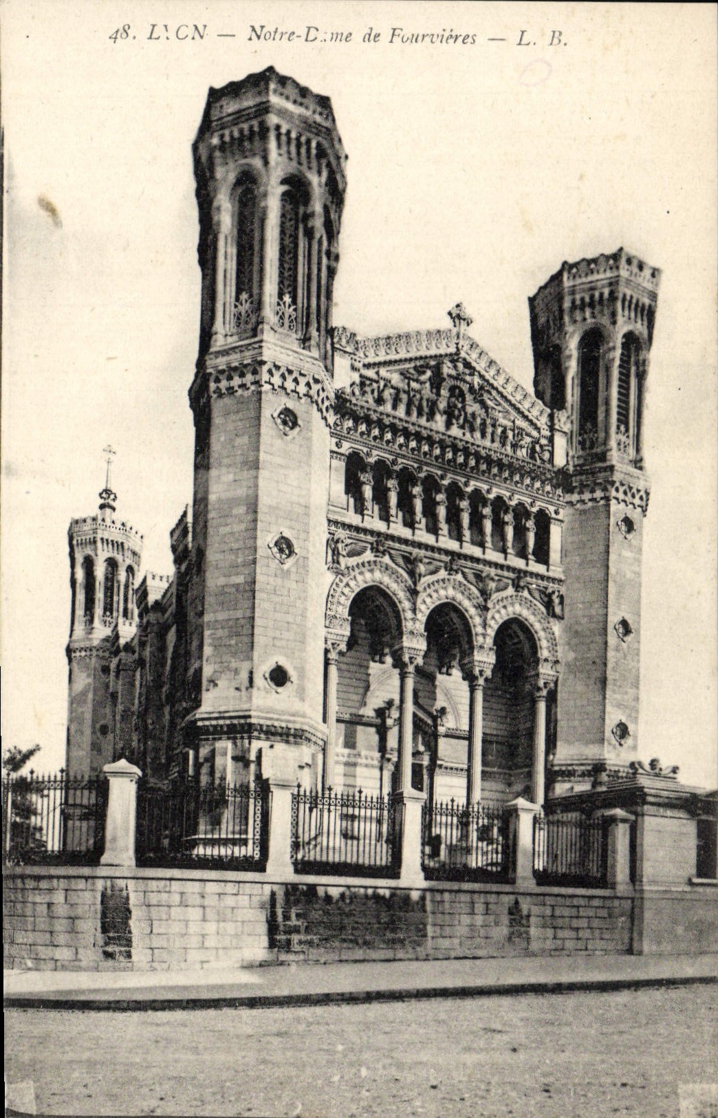 CPA Lyon Notre Dame de Fourvieres