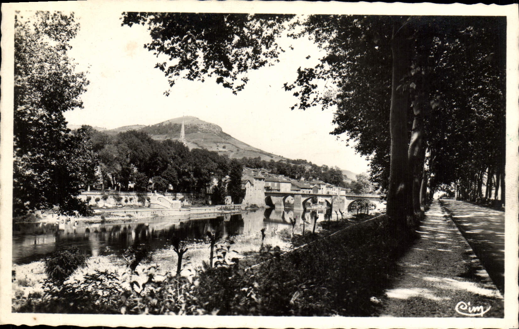CPM Saint Antonin Vu de la Gare