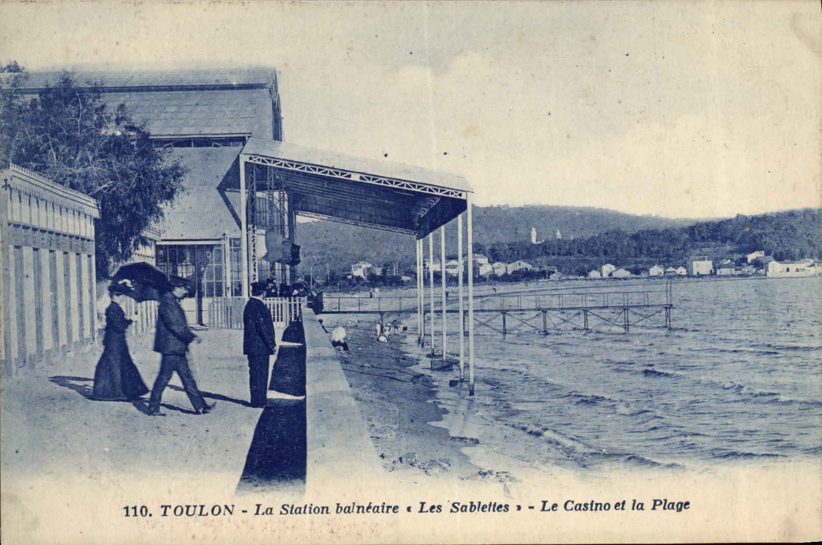 CPA Toulon La Station Balneaire Les Sablettes Le casino et la plage 