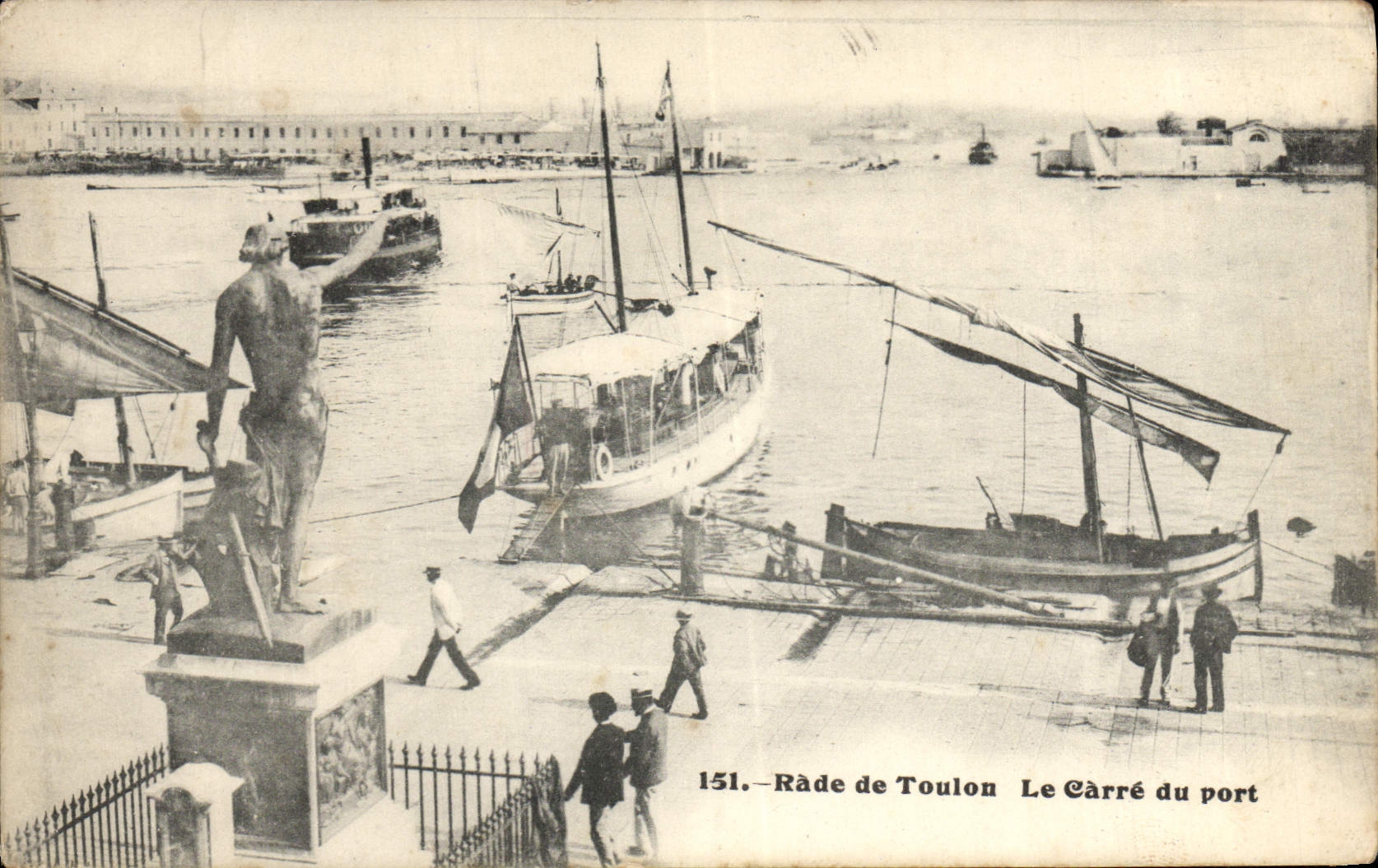 CPA Tade de Toulon Le carre du Port Bateau